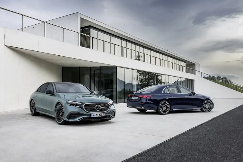 ภาพรถ Mercedes-Benz E-Class ของแท้จากสื่อทางการของผู้ผลิต ใช้ประกอบการเลือกไซซ์ยางให้ตรงรุ่น