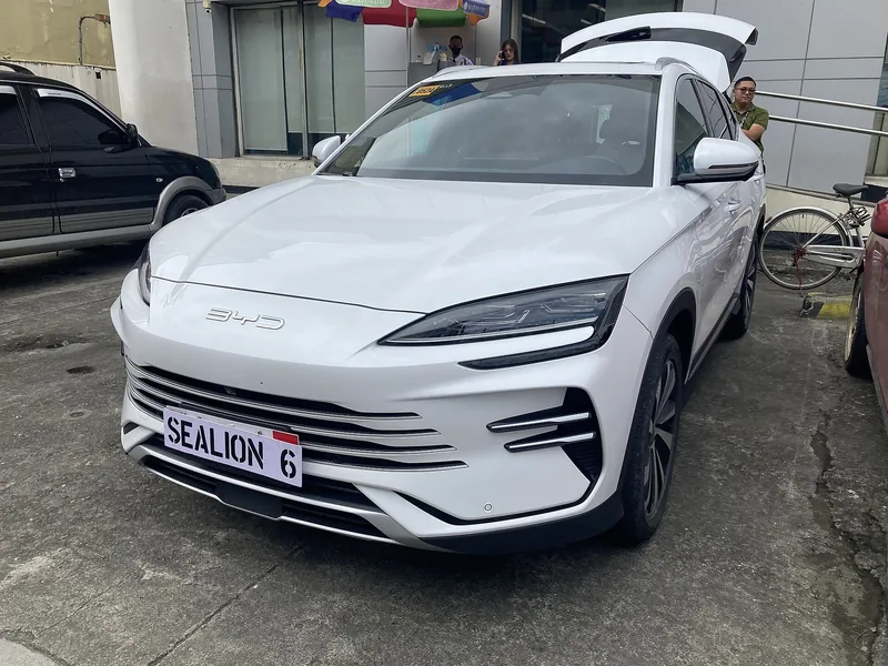 ภาพรถ BYD Sealion 6 DM-i คันจริง ใช้ประกอบการเลือกรุ่น