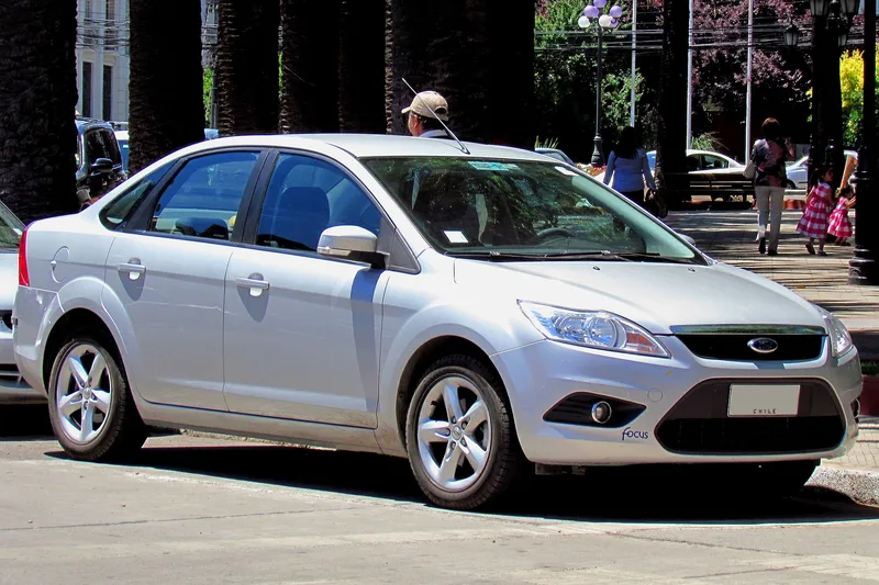 ภาพรถ Ford Focus Mk2 / Mk2.5 (2005-2012) คันจริง ใช้ประกอบการเลือกไซซ์ยางให้ตรงรุ่น