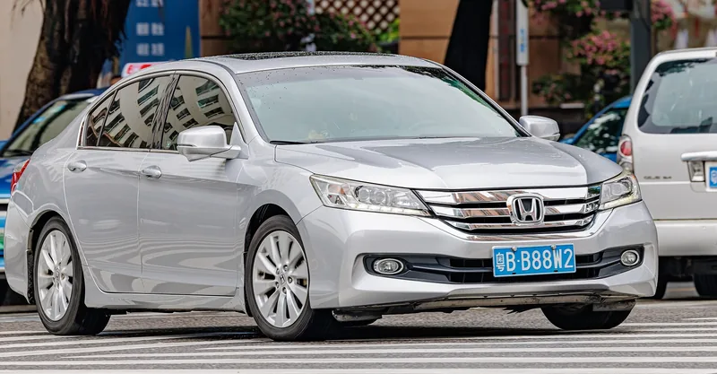 Honda Accord G9 ตัวถัง CR ที่ร้านมีชุดโช้ค Profender FitZ ขาย