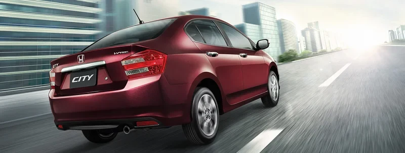 ภาพรถ Honda City รุ่นเก่า ของแท้จากสื่อทางการของผู้ผลิต ใช้ประกอบการเลือกไซซ์ยางให้ตรงรุ่น