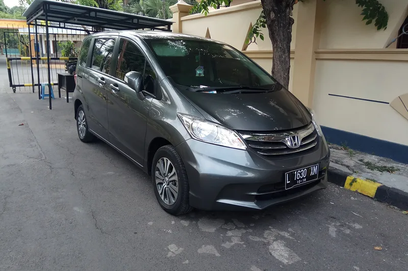 ภาพรถ Honda Freed คันจริง ใช้ประกอบการเลือกไซซ์ยางให้ตรงรุ่น
