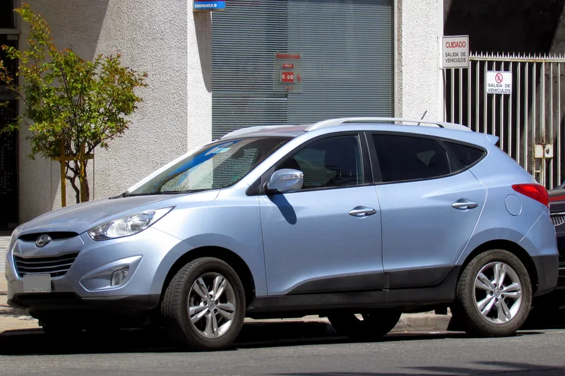 ภาพรถ Hyundai Tucson (LM) 2010-2017 คันจริง ใช้ประกอบการเลือกไซซ์ยางให้ตรงรุ่น