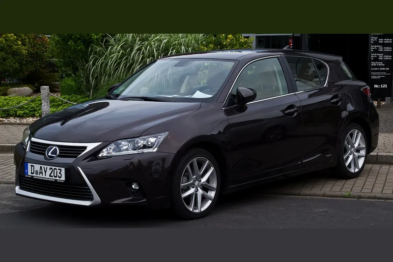 ภาพรถ Lexus CT 200h ตัวถัง ZWA10 (2011-2022) คันจริง ใช้ประกอบการเลือกรุ่น