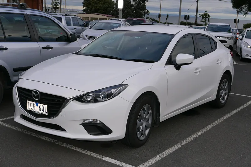 ภาพรถ Mazda3 ตัวถัง BM (2014-2019) คันจริง ใช้ประกอบการเลือกรุ่น