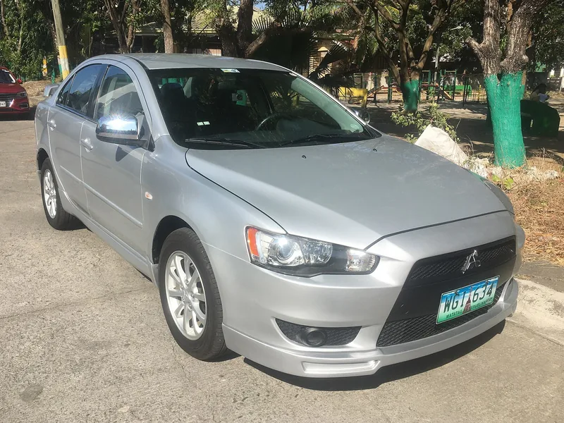 ภาพรถ Mitsubishi Lancer EX คันจริง ใช้ประกอบการเลือกไซซ์ยางให้ตรงรุ่น