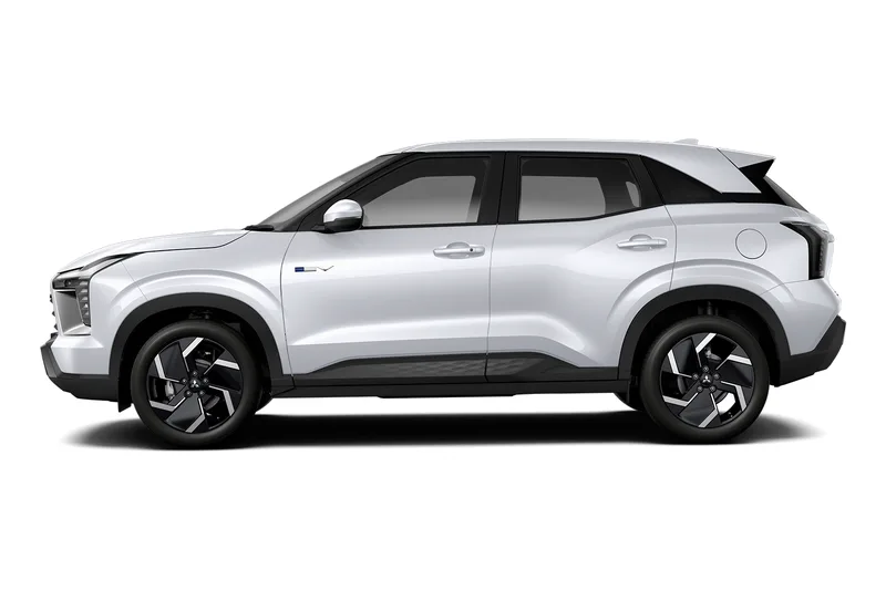 ภาพรถ Mitsubishi XFORCE HEV ของแท้จากสื่อทางการของผู้ผลิต ใช้ประกอบการเลือกไซซ์ยางให้ตรงรุ่น