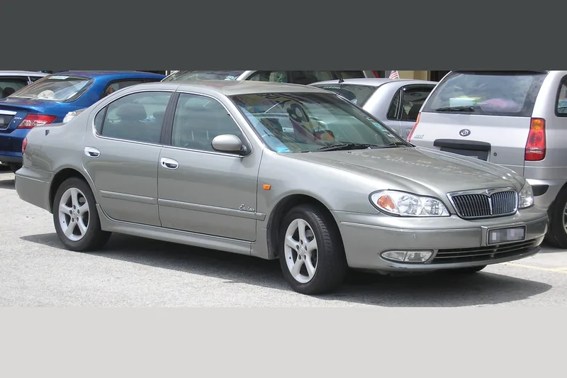 ภาพรถ Nissan Cefiro A33 (2001-2004) คันจริง ใช้ประกอบการเลือกรุ่น