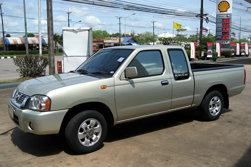 ภาพรถ Nissan Frontier D22 (2001-2007) คันจริง ใช้ประกอบการเลือกไซซ์ยางให้ตรงรุ่น
