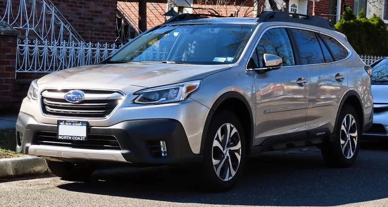 ภาพรถ Subaru Outback คันจริง ใช้ประกอบการเลือกรุ่น