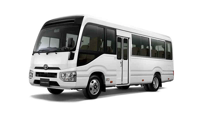 ภาพรถ Toyota Coaster ของแท้จากสื่อทางการของผู้ผลิต ใช้ประกอบการเลือกไซซ์ยางให้ตรงรุ่น