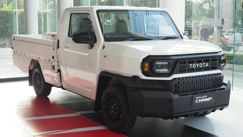 ภาพรถ Toyota Hilux Champ คันจริง ใช้ประกอบการเลือกไซซ์ยางให้ตรงรุ่น